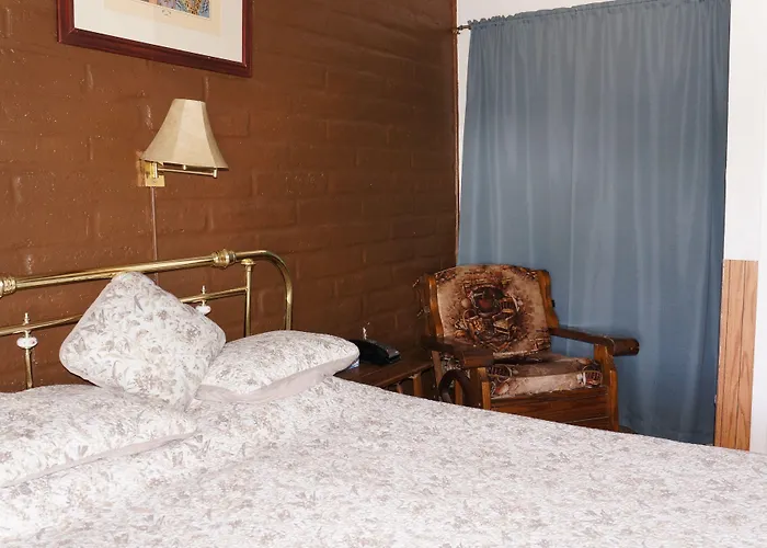 Trail Rider's Motel 2*
