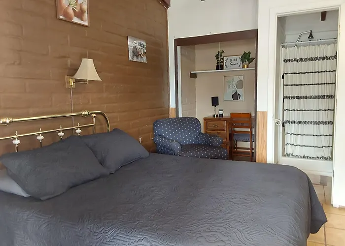 Trail Rider's Motel 2*