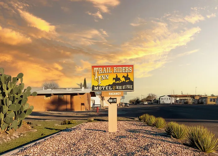 Trail Rider's Motel 2*